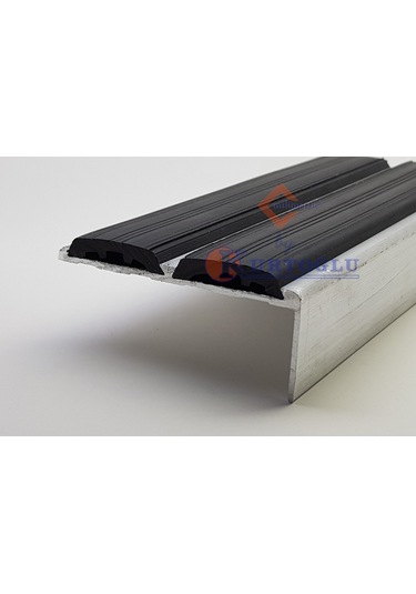 Alüminyum Köşe Profil Merdiven 8CM x 3CM Pres 3 M