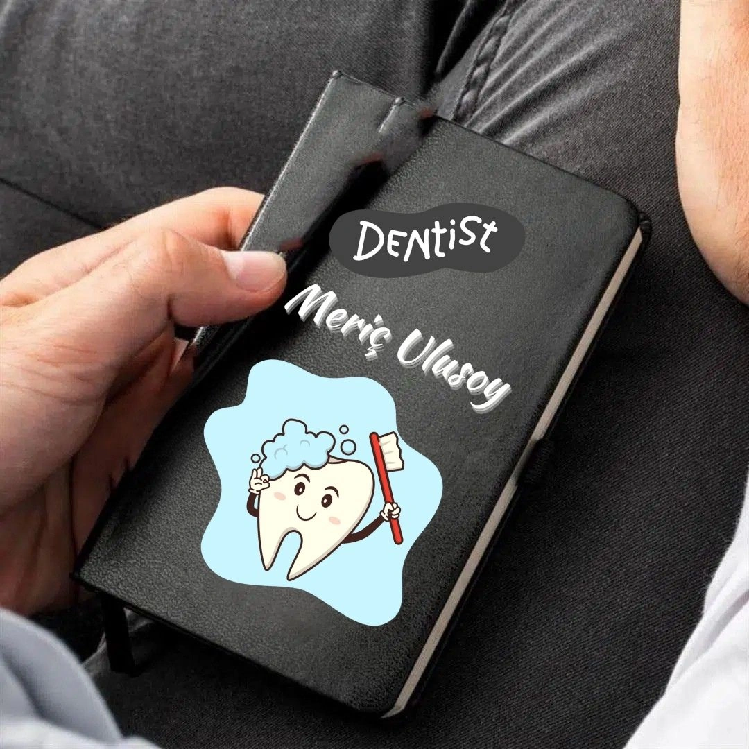 Kişiye Özel Diş Doktoru Tasarımlı Deri Not Defteri Tüy Kalem Detaylı Şık Hediye Siyah