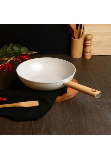 Belarıva 28 Cm Beyaz Ahsap Saplı Wok Tava Beyaz - Siyah