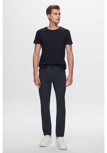 D's Damat Slim Fit Bisiklet Yaka %100 Pamuklu Nefes Alabilen T-shirt 4HC141996753M - Lacivert D's Damat Slim Fit Bisiklet Yaka %100 Pamuklu Nefes Alabilen T-shirt 4HC141996753M - Lacivert