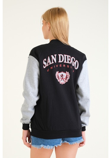 Giyi Dünyası Kadın Çıtçıtlı Şardonlu Kolej Sweatshirt Siyah 001