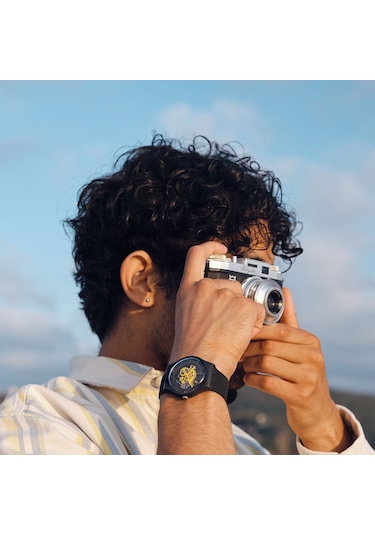 Swatch SO32B111 Unisex Kol Saati