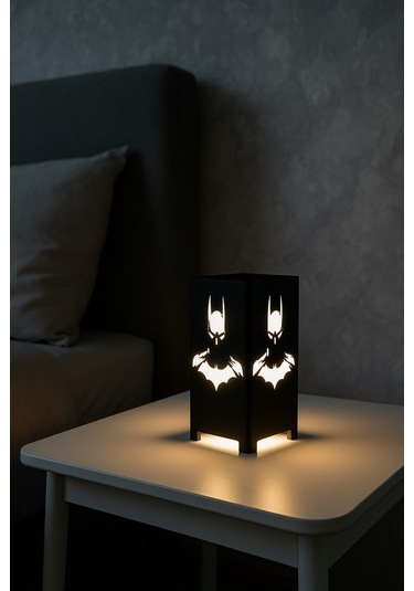 Süper Kahraman Batman Temalı Gece Lambası Figürlü Dekoratif Led Masa Lambası Batman