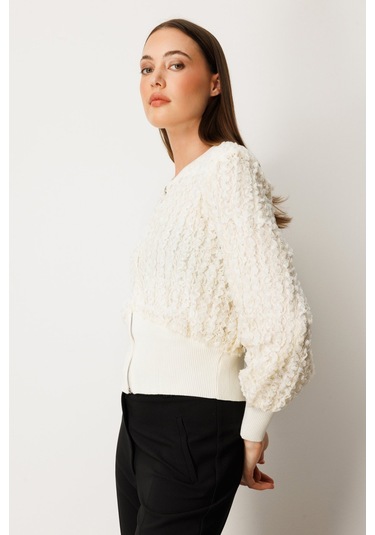 On Kadın Kabartmalı Bomber Mont 60709 Ekru Ekru