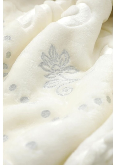 Pırıltı Embos Çift Kişilik Battaniye Patik Hediyeli - Ekru