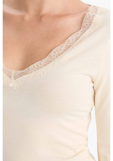 Defacto Modal Kaşmir Yumuşak Dokulu Dantelli Uzun Kollu Üst-fall İn Love F3168ax25auer100 Ekru Defacto Modal Kaşmir Yumuşak Dokulu Dantelli Uzun Kollu Üst-fall İn Love F3168ax25auer100 Ekru