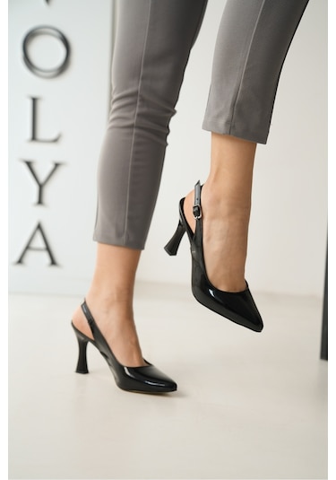 Rozalinda Siyah Rugan Önü Sivri Günlük Kullanım Topuklu Ayakkabı Siyah