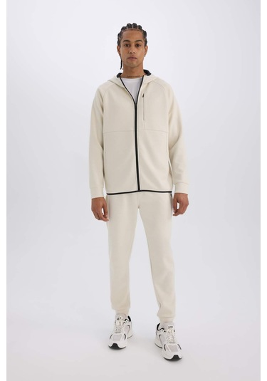 DeFactoFit Slim Fit Sporcu İnce Jogger Eşofman Altı Dar Kesim Skuba Dalgıç Kumaş Standart Paça Beli Bağcıklı Lastikli Paça Z9112AZ25SPBG721 DeFactoFit Slim Fit Sporcu İnce Jogger Eşofman Altı Dar Kesim Skuba Dalgıç Kumaş Standart Paça Beli Bağcıklı Lastikli Paça Z9112AZ25SPBG721