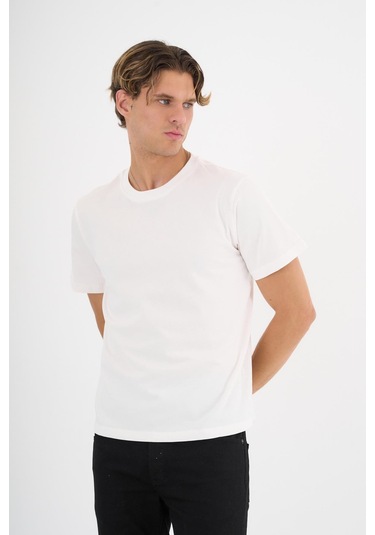 Erkek Ekru %100 Pamuklu Standart Kalıp T-shirt Siyah