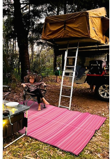 Açıp Katlanabilir Pembe Plaj Kamp Piknik Bahçe Balkon Teras Hasır Halı Mat Savan Kilim Halısı