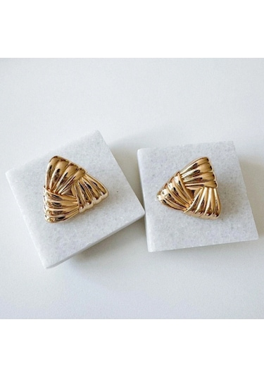Üçgen Kabartmalı Gold Renk Küpe Altın
