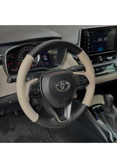 Toyota Corolla 2020-2024 Araca Özel Direksiyon Kılıfı Bej Karbon Siyah