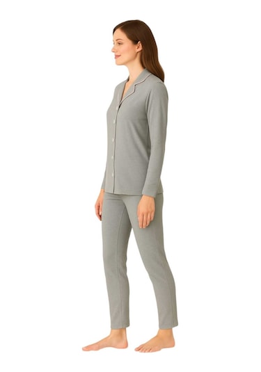 Gri Renk Uzun Kol Önden Düğmeli Pijama Takımı Gri