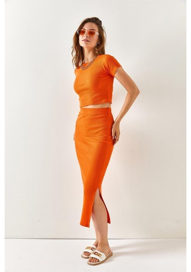 Kadın Turuncu Yazlık Yırtmaçlı Esnek Etek Crop Takım