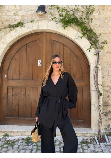 Laluvia Siyah Tek Düğmeli Kuşaklı Kimono Takım - 007