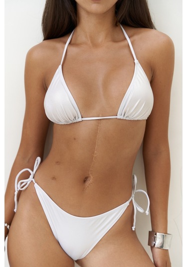 Mutia Bağcıklı Parlak Beyaz Bikini Altı Beyaz