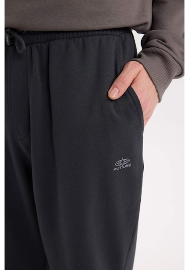 DeFacto Regular Fit Eşofman Altı Cepli Basic Düz Beli Bağcıklı Lastikli Paça D4416AX25SPAR104