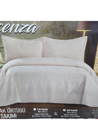 Vicenza Çift Kişilik Tay Tüyü Yatak Örtüsü Krem Renkli