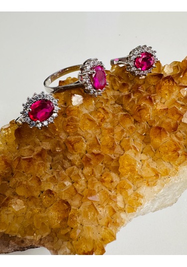 Pırlanta Görünümlü Gümüş Set Takım 1 Çift Küpe Ve 1 Yüzük