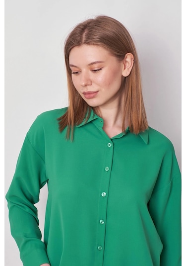 Kadın Yakalı Düşük Omuzlu Uzun Kol Likrasız Kumaş Gömlek-yeşil Yeşil