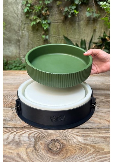 Fanny 3 Tırtıklı Kasnaklı Silikon Kap Kalıbı Beyaz