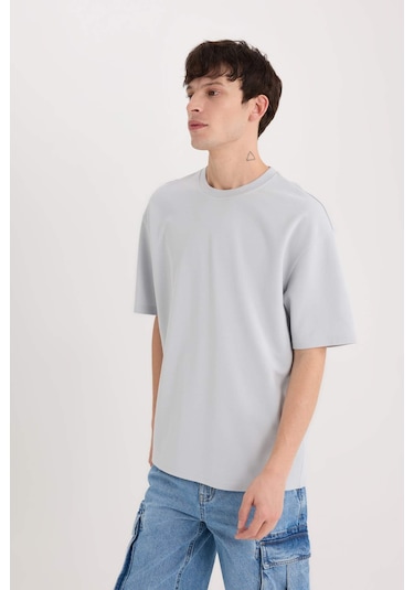 DeFacto Oversize Geniş Kalıp Ütü Gerektirmeyen Bisiklet Yaka Kısa Kollu Basic Düz Ağır Kumaş Tişört X3926AZ25SPGR184 DeFacto Oversize Geniş Kalıp Ütü Gerektirmeyen Bisiklet Yaka Kısa Kollu Basic Düz Ağır Kumaş Tişört X3926AZ25SPGR184