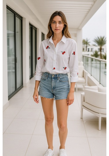 Kadın Kiraz Desenli Beyaz Pamuk Gömlek Beyaz