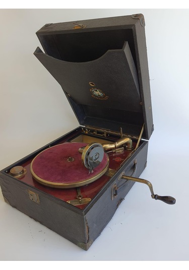 Triumphon Antika Çanta Gramofon 081