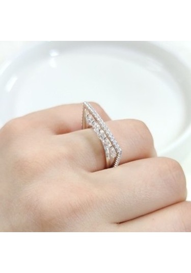 İthal Sallantılı Taşlı Gümüş Yüzük - 14 Beyaz