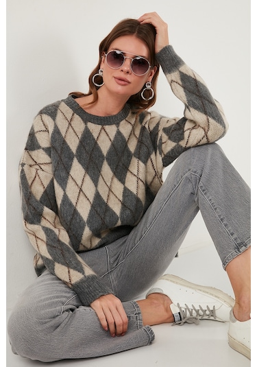 Lela Oversize Fit Bisiklet Yaka Baklava Desenli Yumuşak Dokulu Bayan Kazak 4616223 Gri