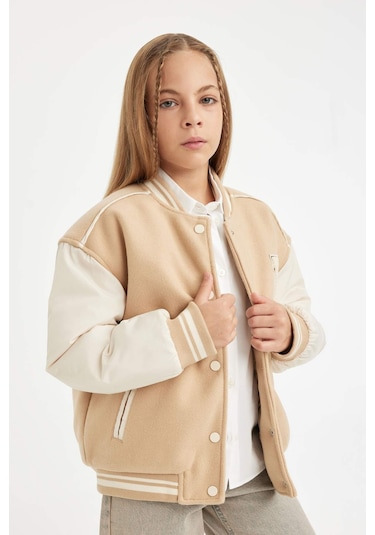 DeFacto Kız Çocuk Kolej Yaka Çıtçıt Kapamalı Çift Cepli Bomber Mont Ceket C5409A824AUBG765 Bej DeFacto Kız Çocuk Kolej Yaka Çıtçıt Kapamalı Çift Cepli Bomber Mont Ceket C5409A824AUBG765 Bej