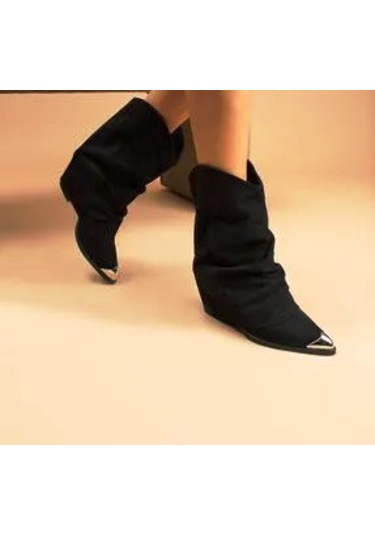 Beyaz London Önü Demir Detaylı Katlamalı Nubuk Kadın Kovboy Çizme Siyah Siyah