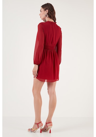 Lela V Yaka Regular Fit Gipeli Düğme Detaylı Şifon Mini Bayan Elbise 611El01433 Kırmızı Lela V Yaka Regular Fit Gipeli Düğme Detaylı Şifon Mini Bayan Elbise 611El01433 Kırmızı