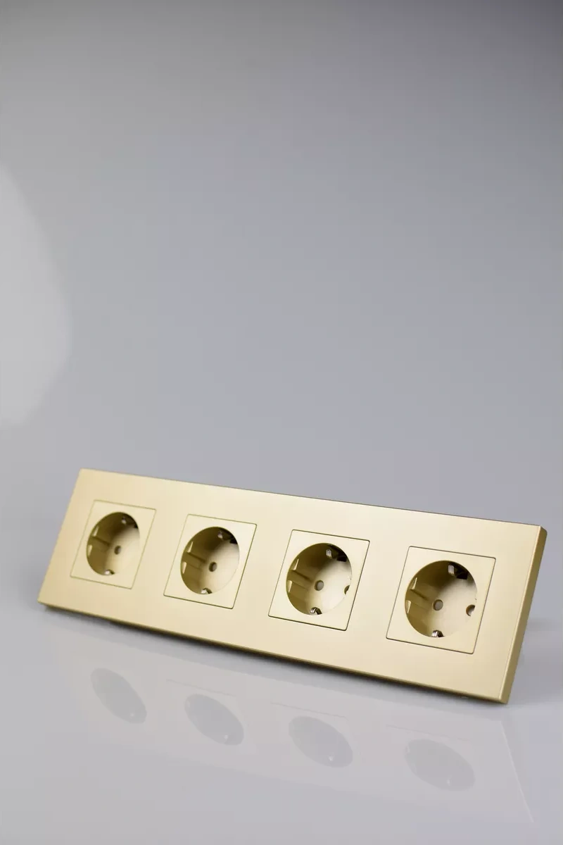 Vo'stabl Topraklamalı Ve Korumalı Dört Pinli Altın Priz 182597159 104