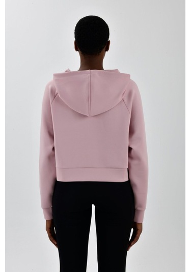 Kadın Sol Göğsü Logo Detaylı Cepli Kapüşonlu Sweatshirt Pembe