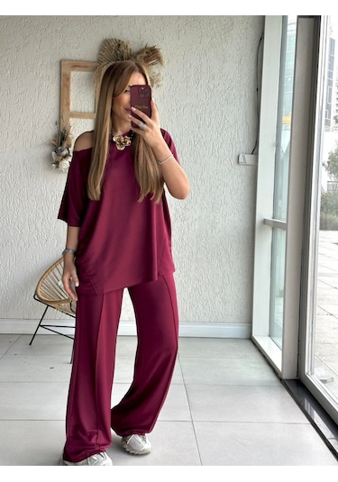 Soonaksesuar Kadın Tek Omuzdan Açık Geniş Kesim Viskon Iki Iplik Bluz Ve Pantolon Ikili Takım Bordo