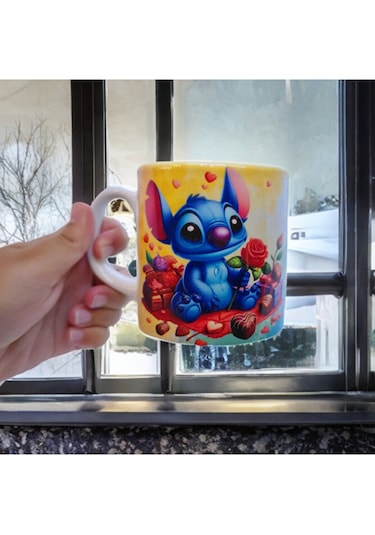 Lilo & Stitch Temalı Kalpli Stitch Baskılı Seramik Kupa Bardak Beyaz