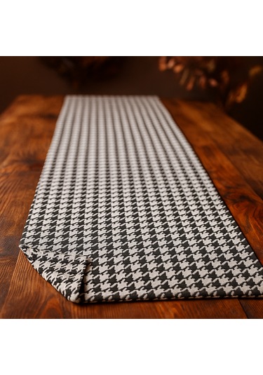 Kazayağı Desenli Duck Kumaş Masa Runner 40 140 Cm Siyah Beyaz Modern Dekoratif Runner Siyah