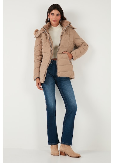 Lela Kapitoneli Slim Fit Çıkarılabilir Kapüşonlu Bayan Mont 497Mara Bej