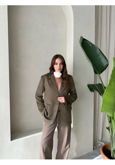 Latte Kemik Düğmeli Süet Ceket Haki