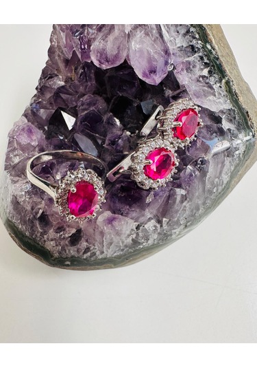 Pırlanta Görünümlü Gümüş Set Takım 1 Çift Küpe Ve 1 Yüzük