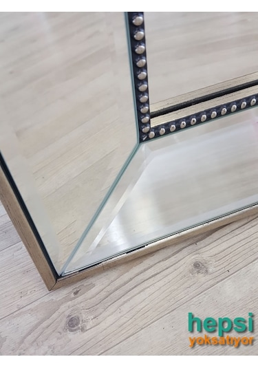 Ayna Çerçeveli Model Eskitme Gümüş Renk Ayaklı Boy Aynası