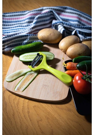 Solingen Simli Fıstık Yeşili Sapan Soyacak Paslanmaz Alman Çeliği, Ergonomik Sap, Yüksek Keskinlik-201 Yeşil