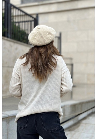 Kadın Bej Yumuşak Dokulu Düğmeli Triko Kazak, Uzun Kol, Regular Kesim, Standart Boy. Taş