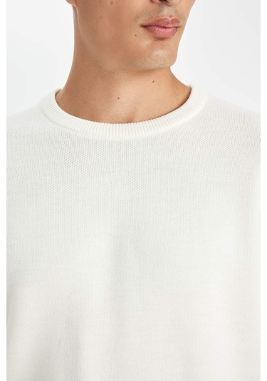 DeFacto Standart Fit Normal Kesim Bisiklet Yaka Basic Düz Triko Kazak D1967AX24AUER100