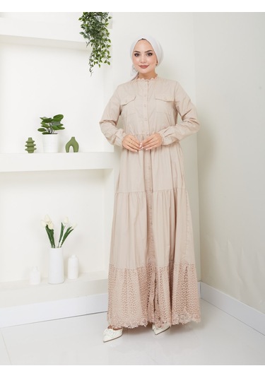 Dantelli Doğal Kumaşlı Boydan Düğmeli Kot Elbise Bej