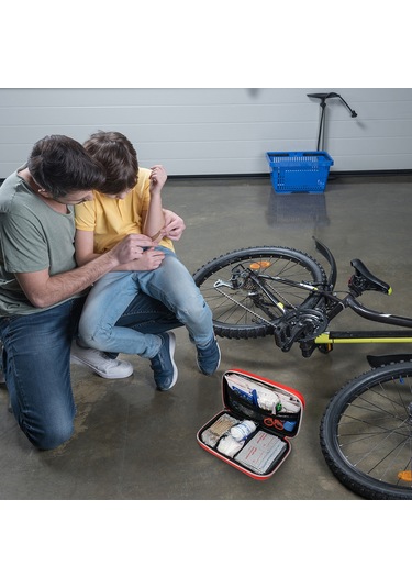 Yifomall Aile Ve Araç İçin 44 Parça Eva İlk Yardım Seti - Acil Battaniye, Bant, Isı Paketi Ve Daha Fazlası Kırmızı Kırmızı