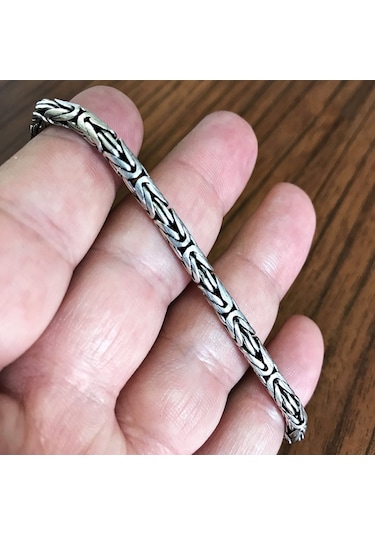 Takı Dükkanı 925 Ayar Gümüş Erkek Bileklik Yuvarlak Kral Model 4mm Genişlik 21cm Uzunluk msb05