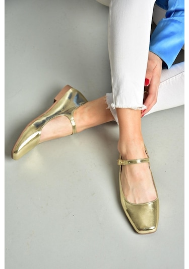 Fox Shoes S726252508 Altın Rugan Kadın Babet Altın