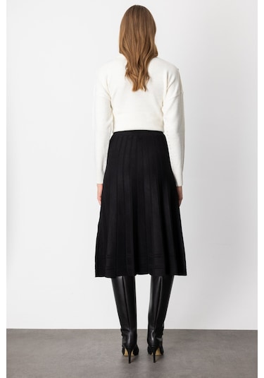 On Kadın Pileli Midi Boy Triko Etek 60201 Siyah Siyah